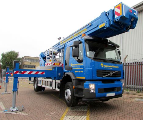 Reino Unido recibió modernas unidades de camión plataforma Bronto Skylift