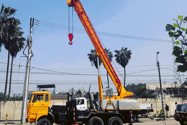 alquiler grúas telescópicas