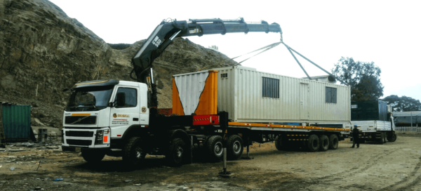 camión grúa plataforma